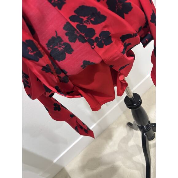 NWT Capulet Mini Wrap Skirt Red with Blue Flowers Size S - Picture 5 of 8